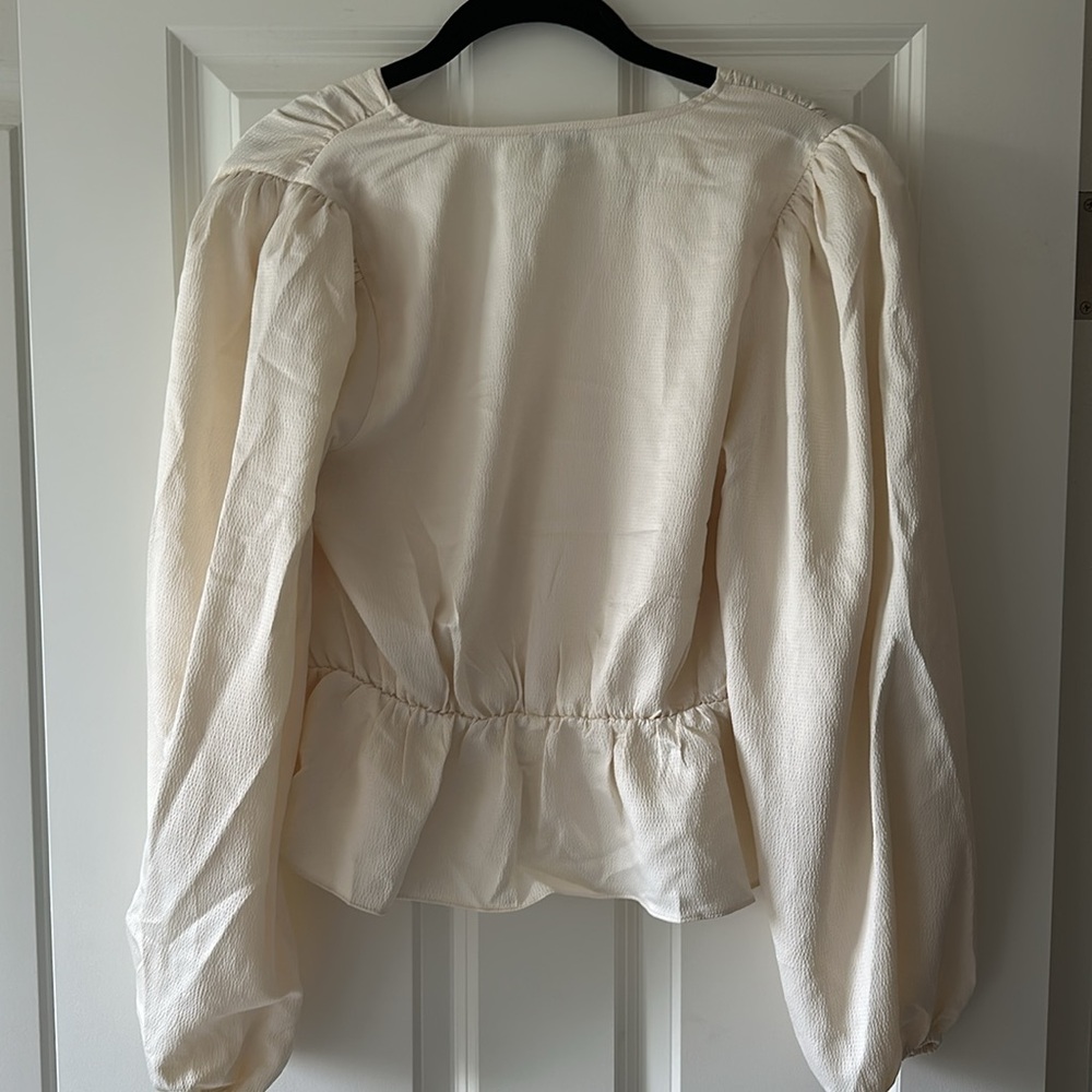 Express Top, Cream Color Size Medium - image 3